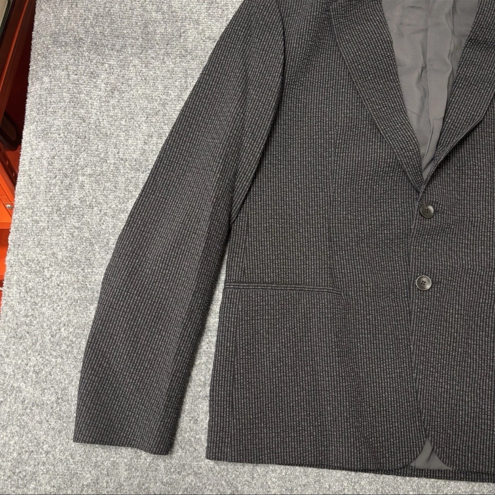 Giorgio Armani Men’s Virgin Wool Coat Sz 54R - Picture 4 of 16